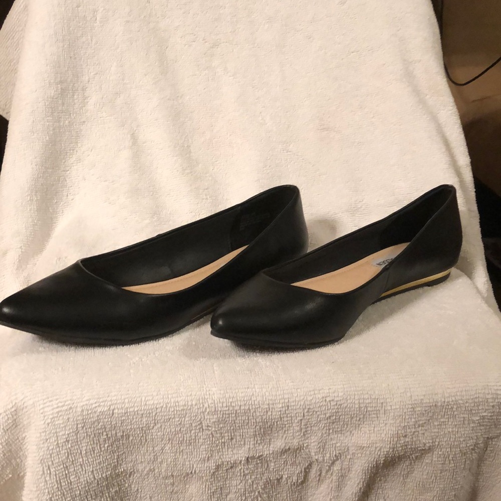 Black STEVE MADDEN flat